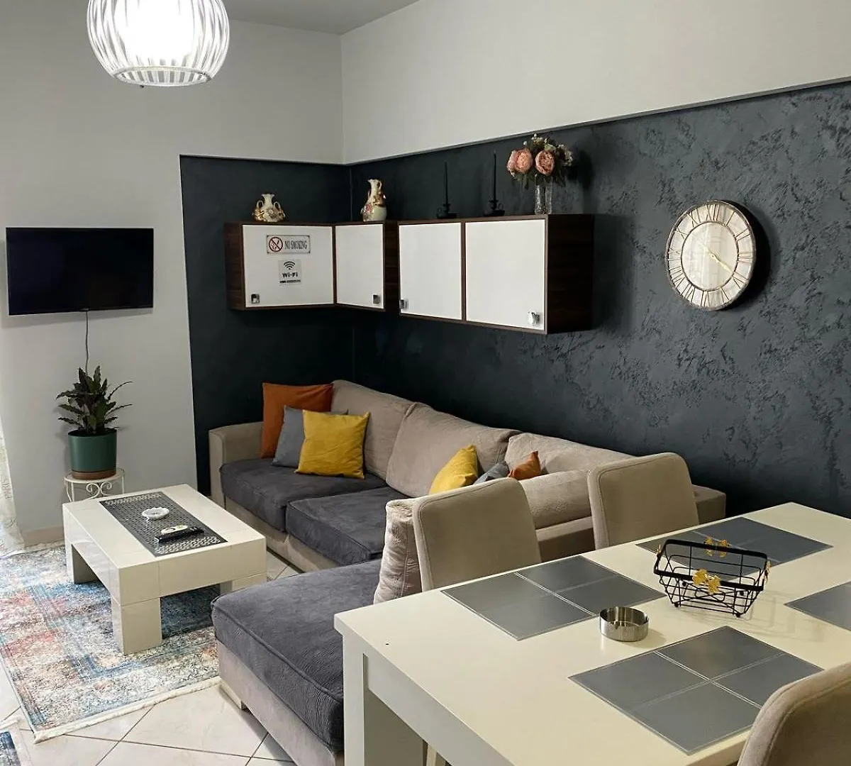 Modern Apartament フィエル